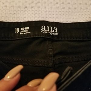 SOLD! Very nice black A.N.A. Mid-Rise Jeggings size 10 women